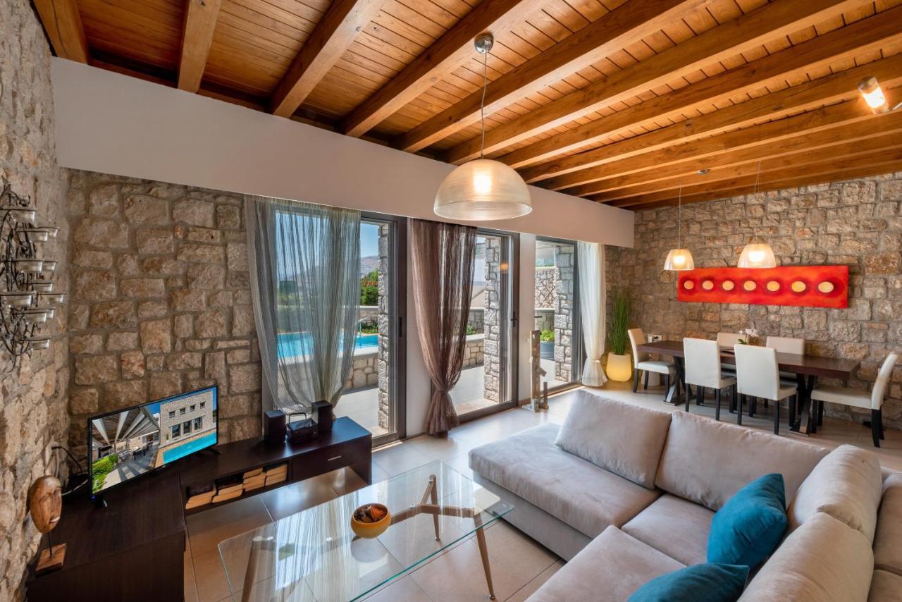 Villa Costamare - Enjoy Lazy Days On The Private Pool-Jacuzzi Pefki Exterior foto
